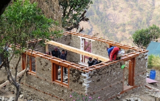 Installation de la poutre centrale